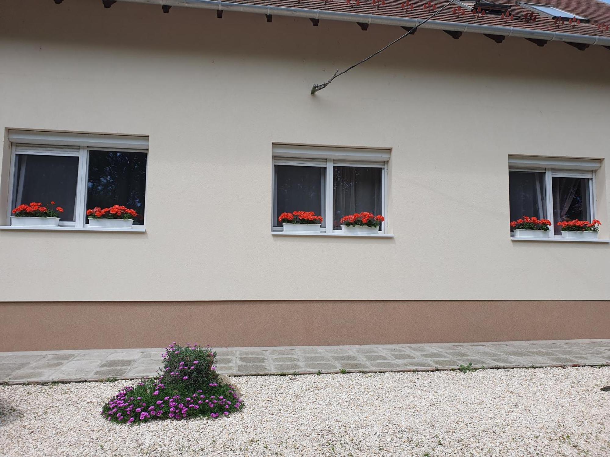 Bella Apartman Сегед Экстерьер фото