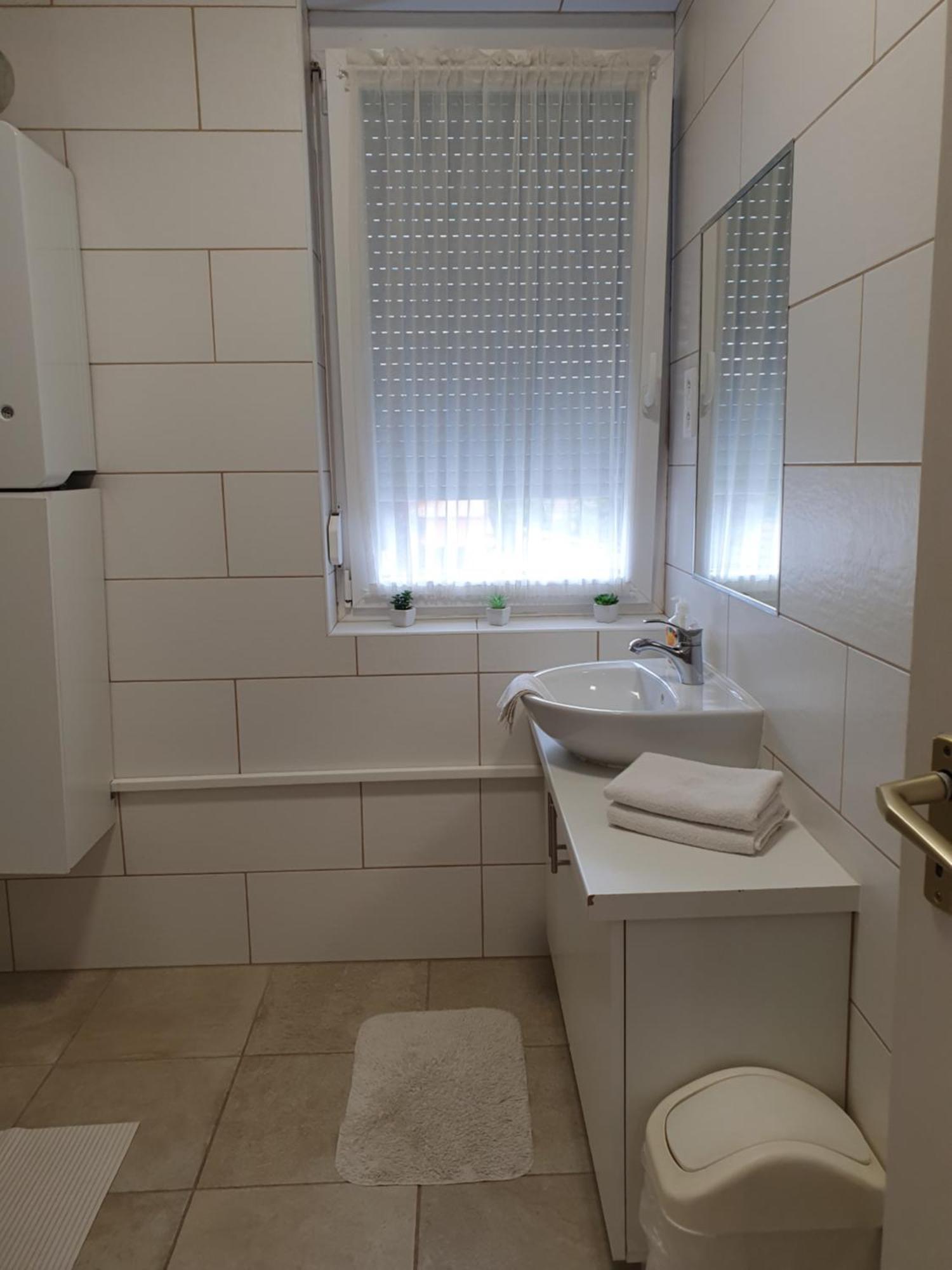 Bella Apartman Сегед Экстерьер фото